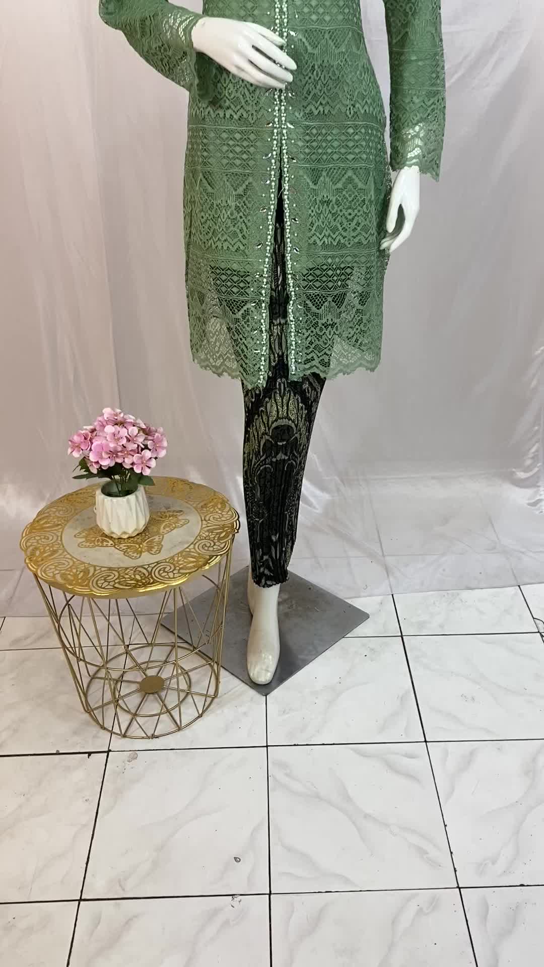 Kebaya Sanghai Brokat 1 \ Kebaya Bridesmaid \ Kebaya Modren \Kebaya Tunik \ Kebaya Lamaran \ Kebaya Kondangan \ Kebaya Wisuda modern Mewah Motif Pesta Panjang Atasan Setelan