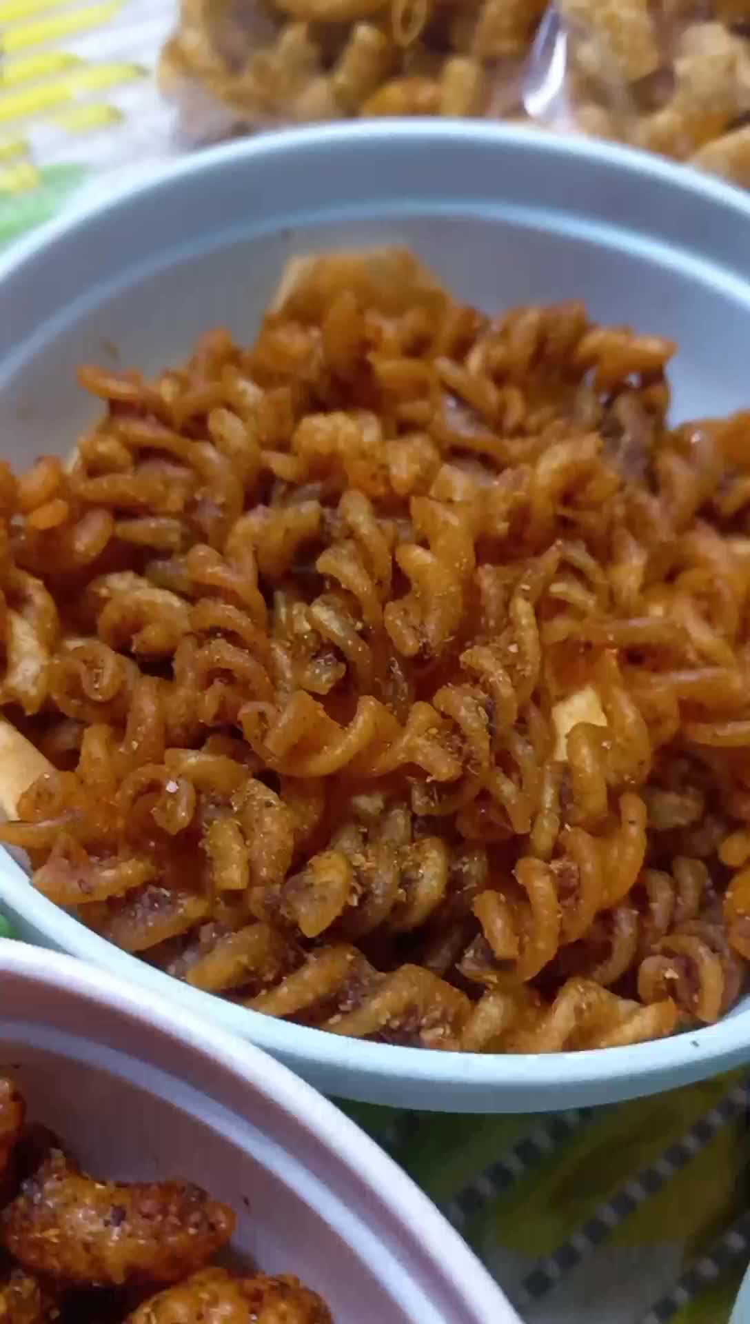Makaroni Bantet Kriwil Spiral Asli Tasikmalaya 250gram Camilan Makroni Pedas Goreng Snack Food Makanan