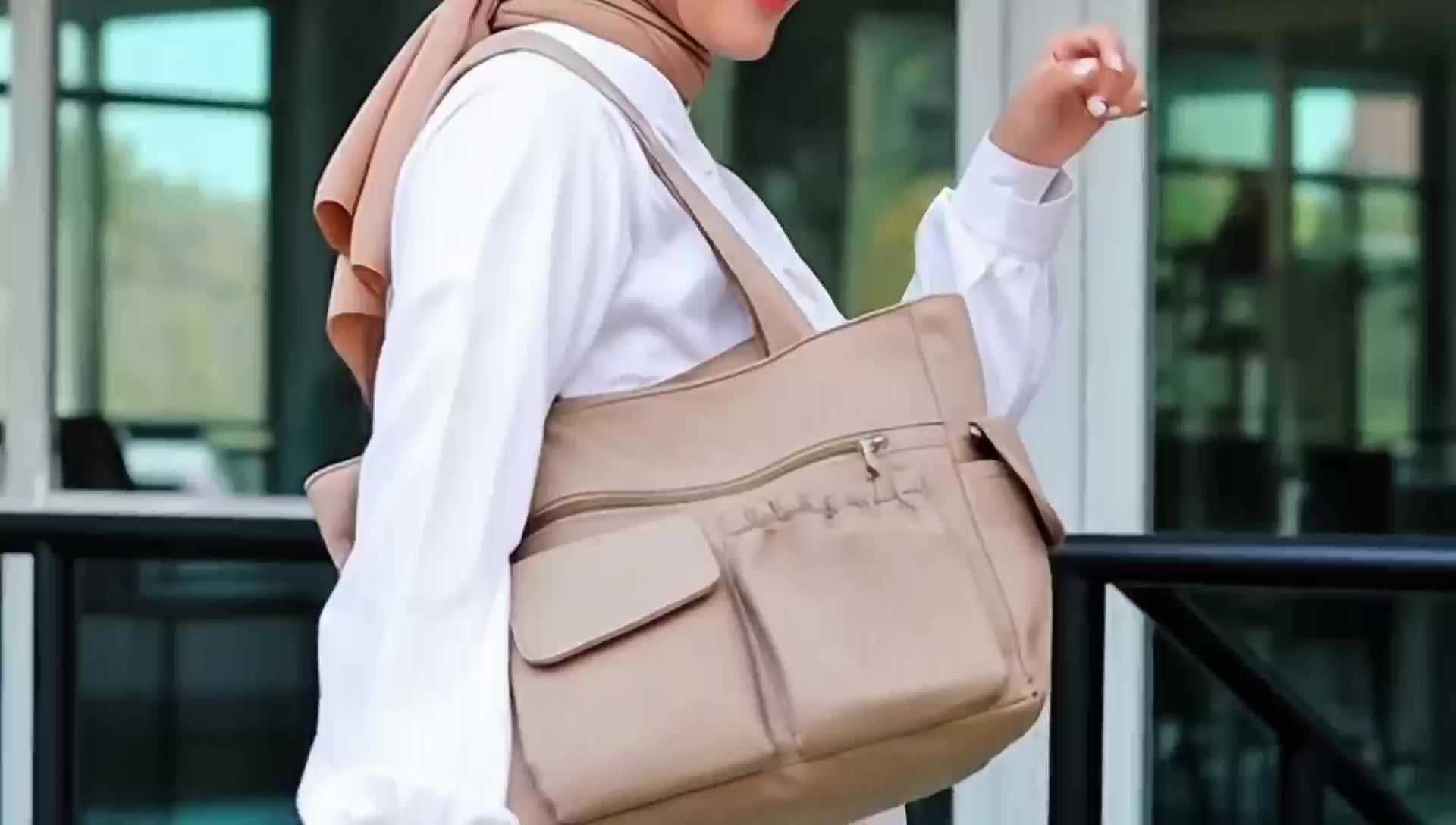 Tas selempang Wanita model M Kekinian Ala korean styleTerbaru Dan Terlaris bahan Kanvas Canvas