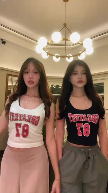 ￼Tanktop Wanita SPORT GREATEST 87
