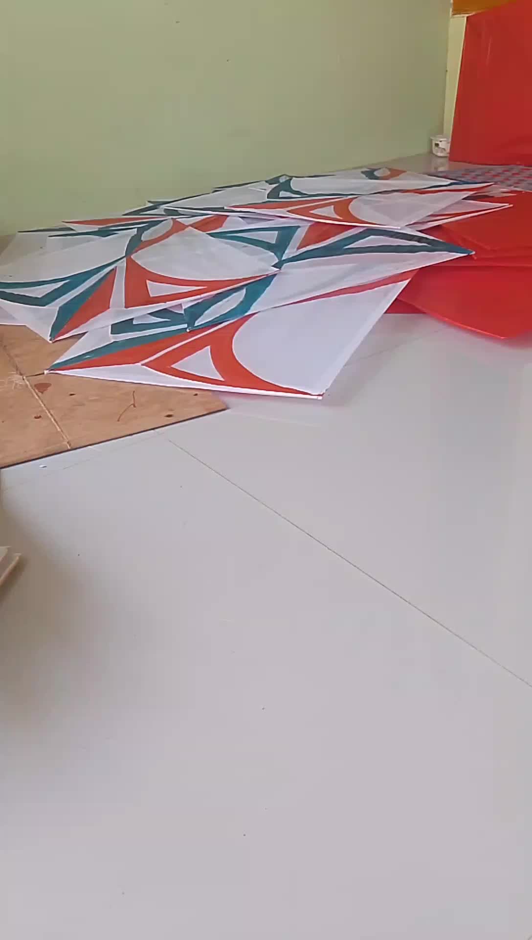 Layangan aduan atau seot ukuran 80cm  isi 20pcs