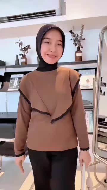 Lovana Blouse | Korean Blouse | Kekinian | 100%cotton | Model renda | Atasan Rib Wanita | Blouse fitted body | atasan Korean .