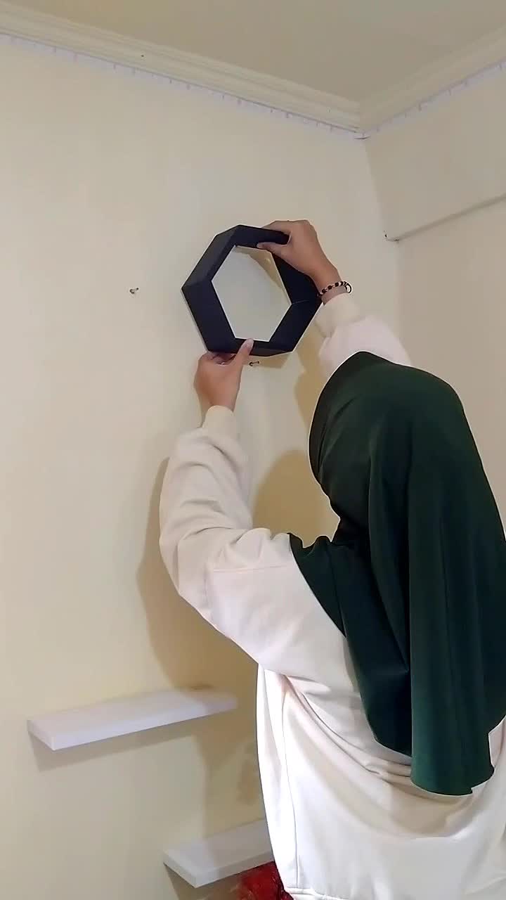 Esttu Store RAK SEGI ENAM 3 PCS-rak dinding HEXSAGONAL minimalis Kayu Multiplex 12 mm Anti Air & Karat Paket Murah 3 Pcs Segi 6 Diameter 30cm x 7cm Putih