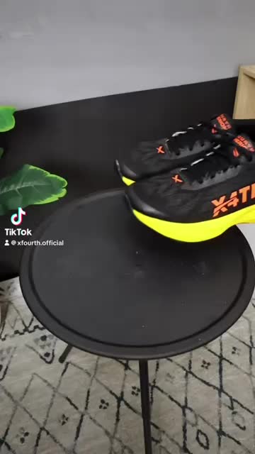 X-Fourth Hyperion Black Orange Sepatu Running Sneakers Olahraga Dailyrun Ringan Empuk Antislip Sepatu Lokal Outdoor