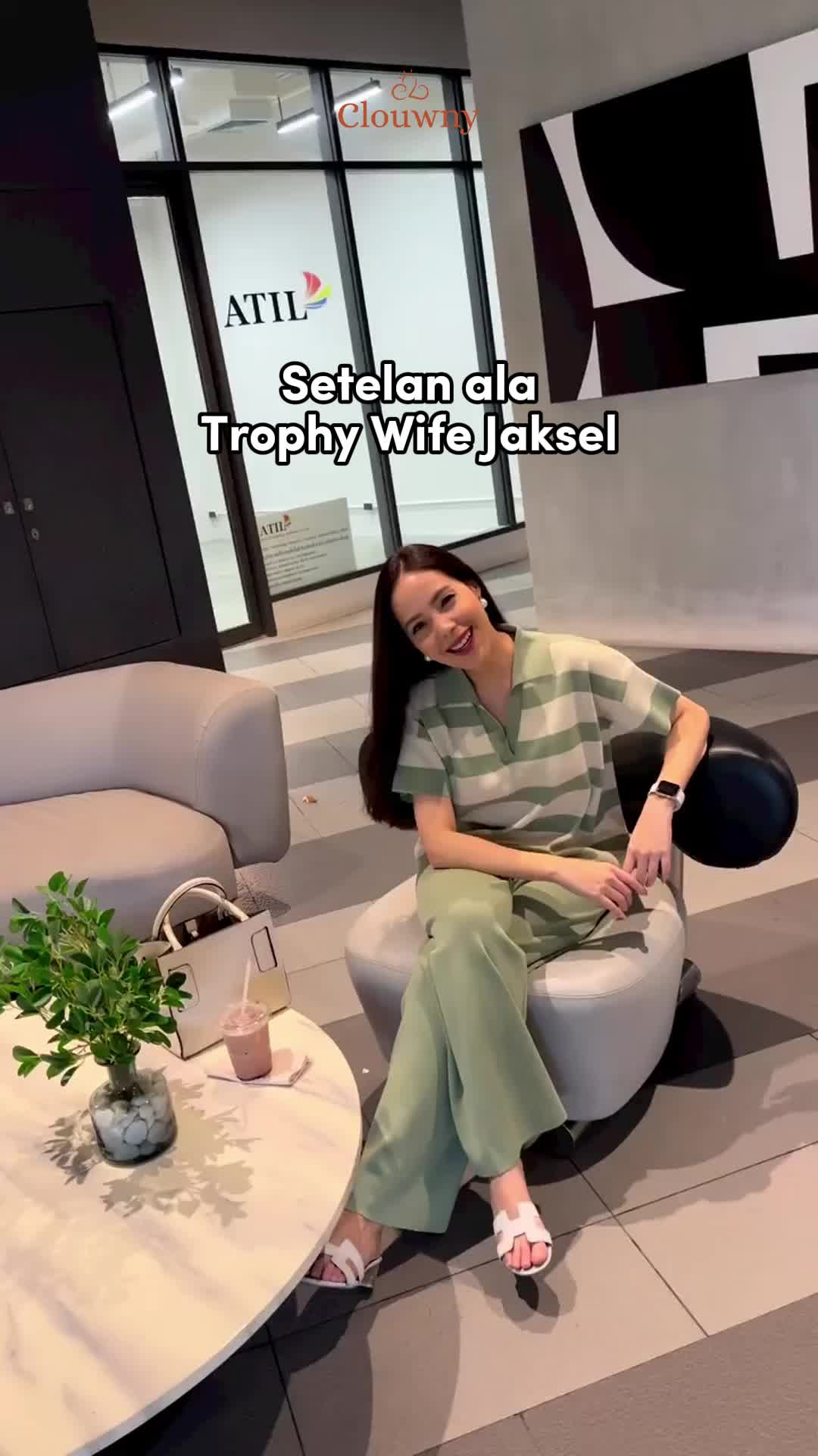 Clouwny Minjoo Stripes Set Daily Outfit Top Lengan Pendek Celana Panjang Highwaist Premium Knitt Karet Casual Topi Setelan Wanita Atasan Baju Kerja Kulot Dewasa Linen Bawahan Hitam Tebal oneset rajut
