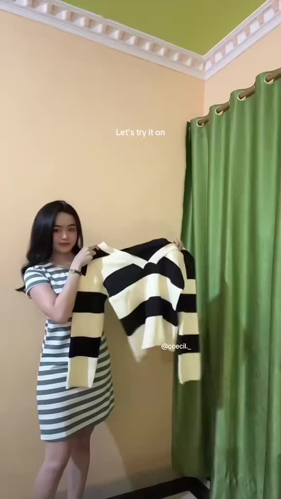 Berynette 0215 Outlet Baju Atasan Wanita Rajut Korea Style Wanita Knitwear Top rajut pita hoodie dada Cardigan High Panjang Sweater Tangan Lembut Dalaman Tebal| baju bangkok 2025 import|baju wanita lucu elegan Nyaman Hitam