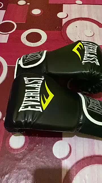 [ Ready Stock]Boxing Glove Everlast Muaythai/Sarung Tinju Everlast / Sarung Tinju Boxing Muaythai Olahraga/Hitam/Merah