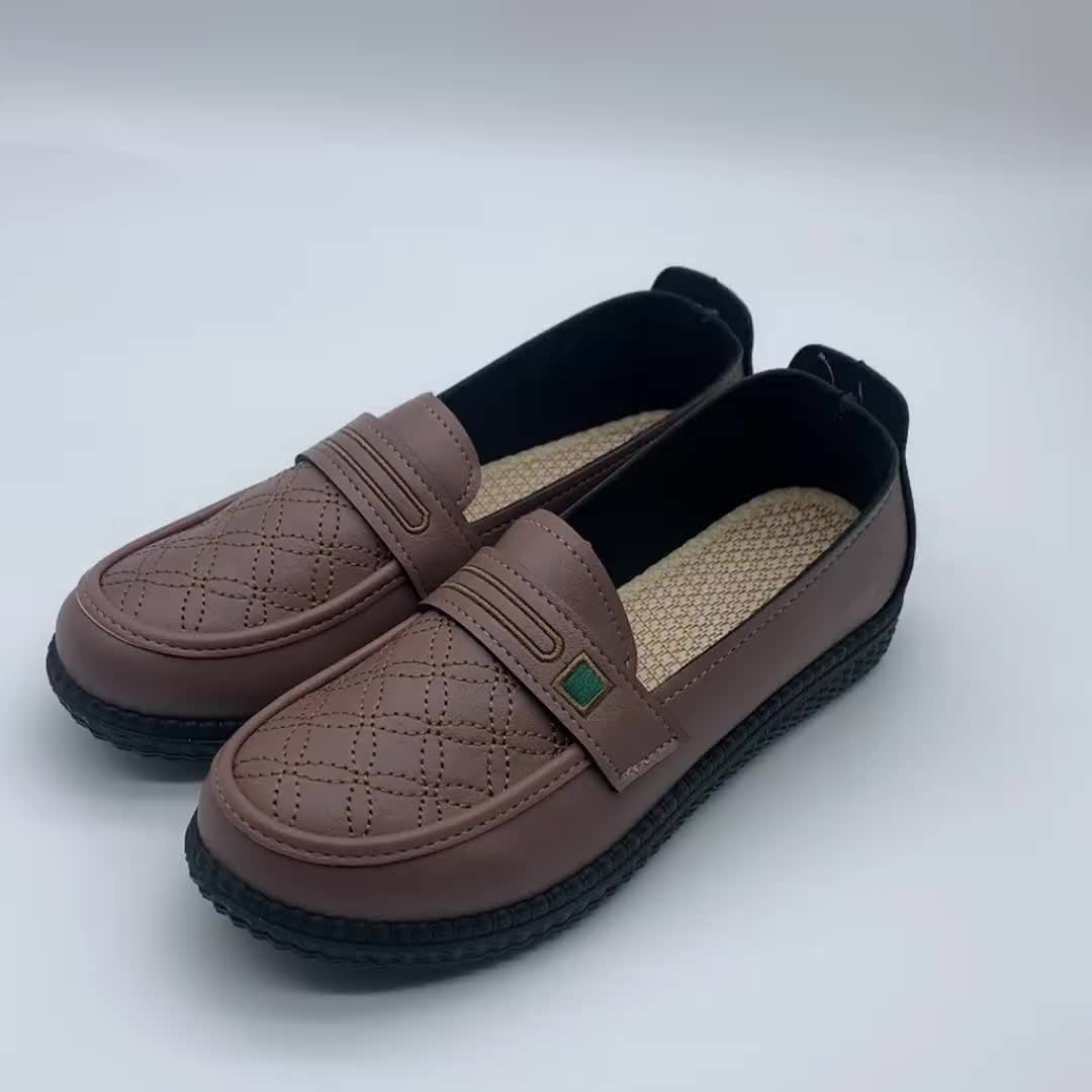 PILA Sepatu kasual wanita. Sepatu datar wanita. Sepatu pantofel wanita. Sepatu slip-on wanita .Shoes Kerja Flat Hitam Cewek. Perempuan
