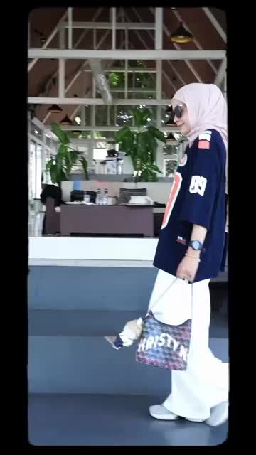 Top Blouse Kaos Oversize by GYL Authentic Nyaman
