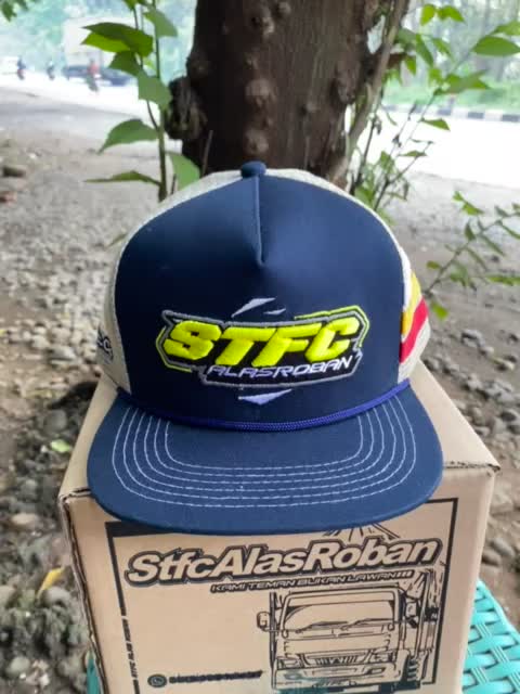 STFC Topi STFC Alas Roban Original dengan Desain Keren Bordir Timbul Nyaman Dipakai Seharian Aksesori Favorit Penggemar STFC