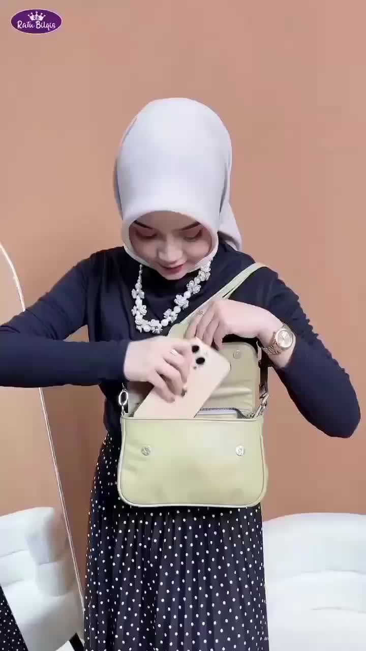 ILONA Slingbag by RATUBILQIS Wanita