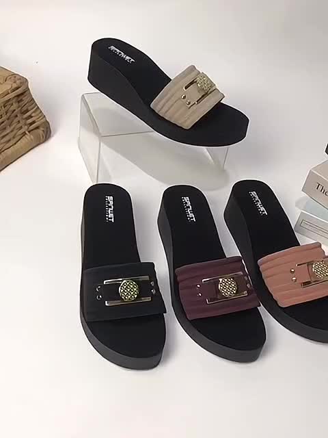 Sendal Wedges Wanita Dewasa Sendal Selop Motif Gesper SOS Tinggi 5 cm Terbaru Sandal