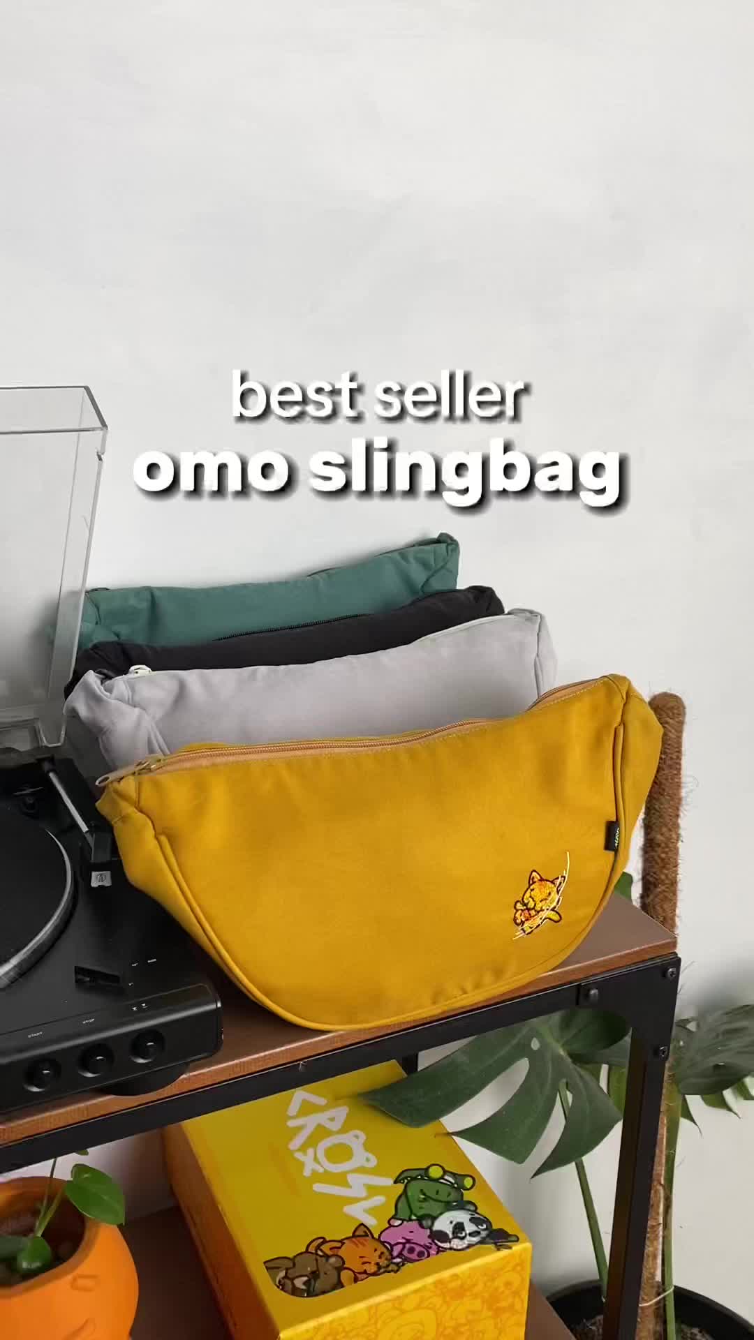 CRSL Omo Slingbag | Choose Colors | Tas Selempang Corduroy Unisex Wanita & Pria | Shoulder Bag Tas Selempang Bahu Karakter | Basic Casual