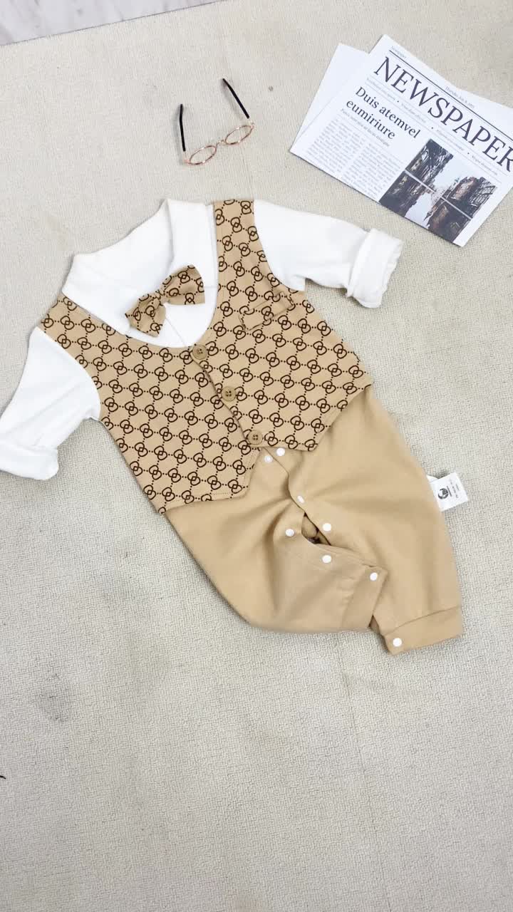 Babylovanta Jumper Newborn Anak Laki-Laki Premium Lengan Panjang Usia 0-2 Tahun Baju Bayi Lucu Dasi Pita Cream Bahan Katun
