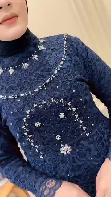 Dhei Store Kebaya Wisuda Viona - Stylish Choice for Graduation and Special Occasions