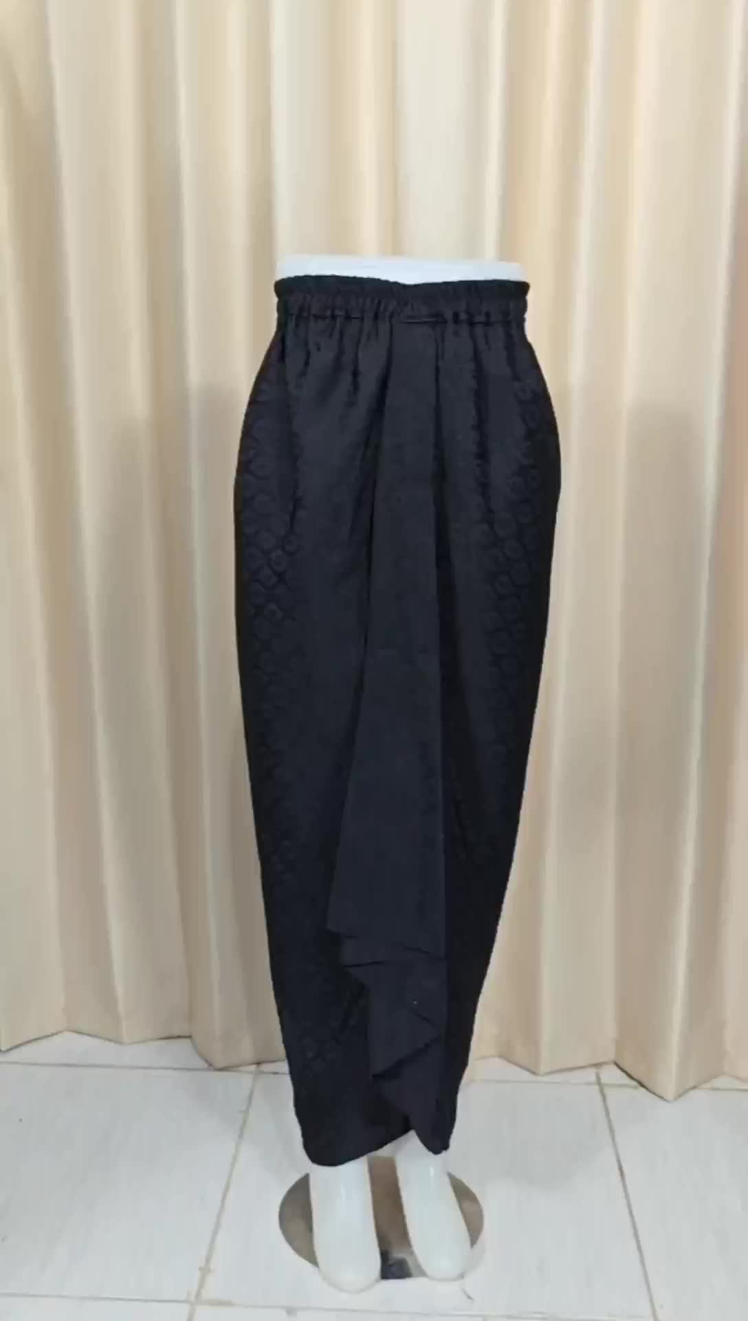 Rok lilit instan polos bahan dobby timbul