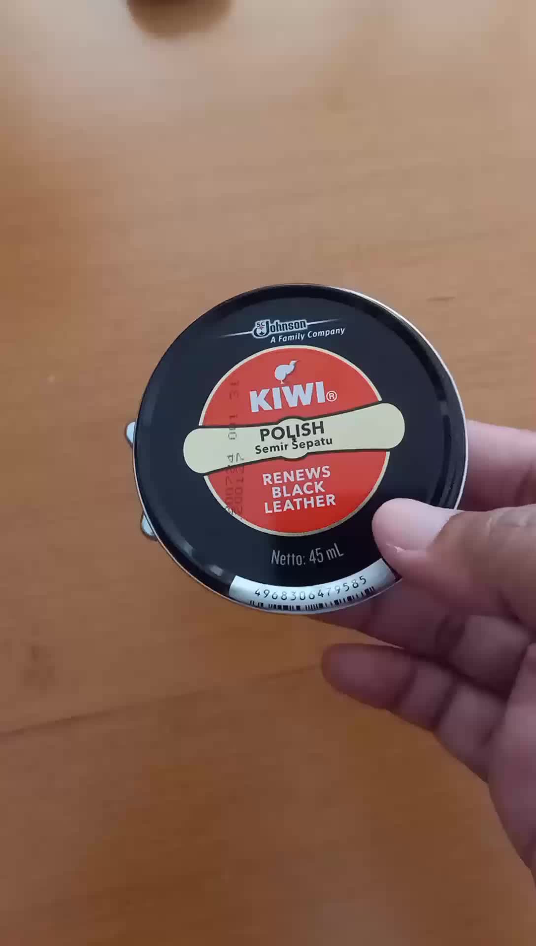 KIWI Semir Sepatu Paste SP 45ml - Perawatan Sepatu