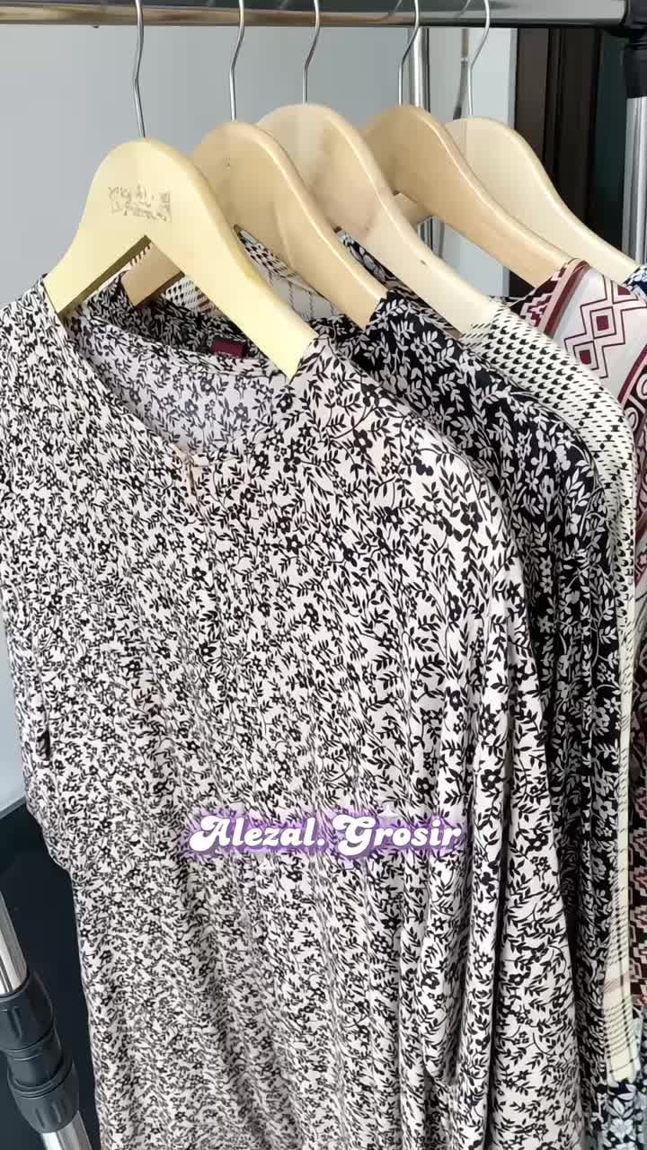 Kanza midi drees by alEZal I Gamis rayon motif I Midi Drees outfit I Gamis Busui Friendly