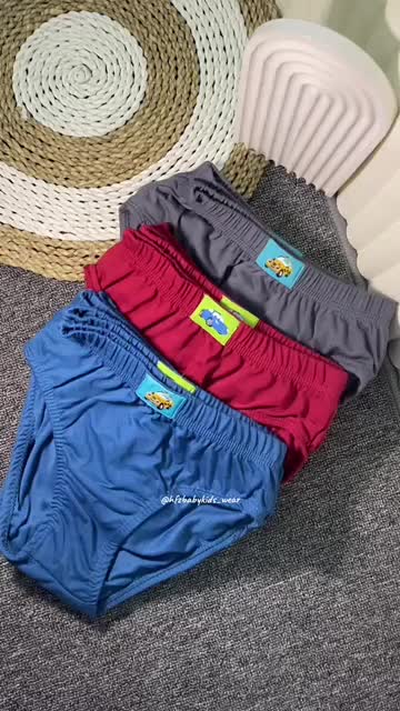 Celana dalam anak laki laki polos dengan gambar karakter usia 1-8 tahun maximal bb 25kg bahan Katun Motif polos -xl pakaian dalam Fashion