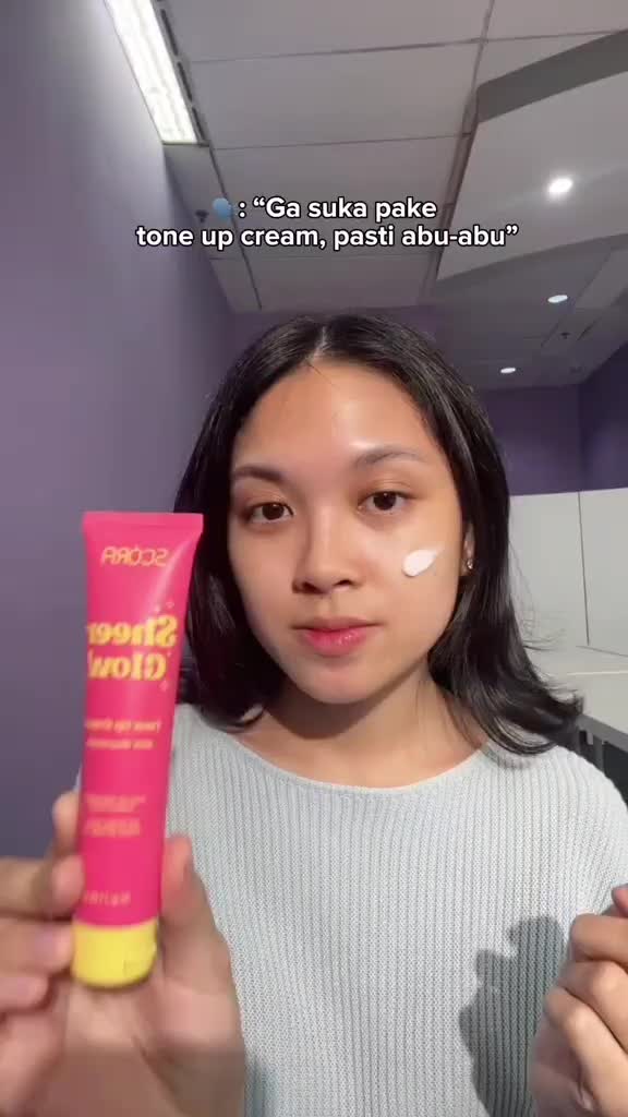 READYSIAPKIRIM! SCORA Sheer Glow Tone Up Cream with Niacinamide Pelembab Tone Up Scora tone scora pink 30gr  Perawatan Wajah Mencerahkan Hydrating Pencerah moisturizer skin