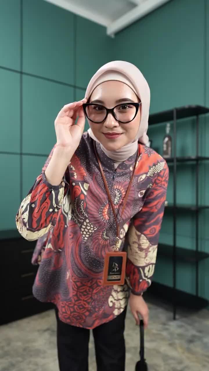 Naura Bameswara Blouse Baju Batik Atasan Wanita Kerja Premium Modern Terbaru Elegant Katun Resleting Depan