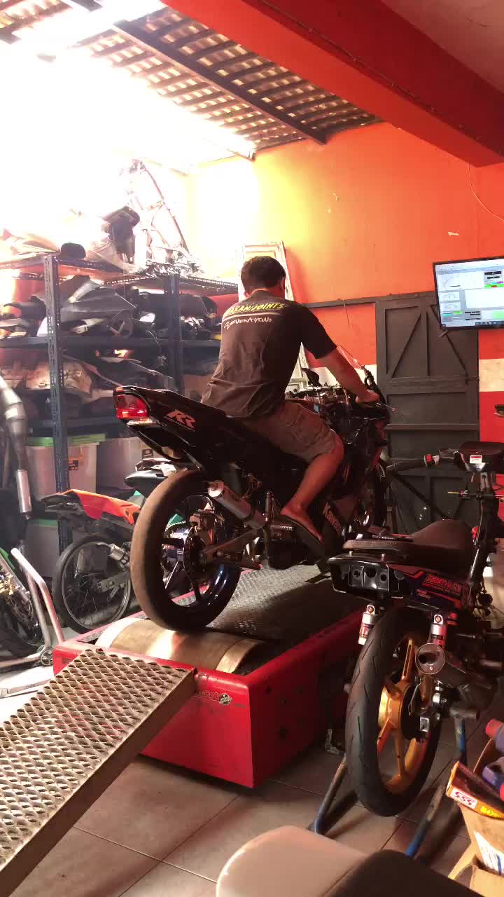 KANLPOT STANLIS PRES TYPE KOBRA MEDIUM NINJA RR R SS SLINCER CARBON PLAIN TWIL ORIGINAL WINSPEED PERFORMACE