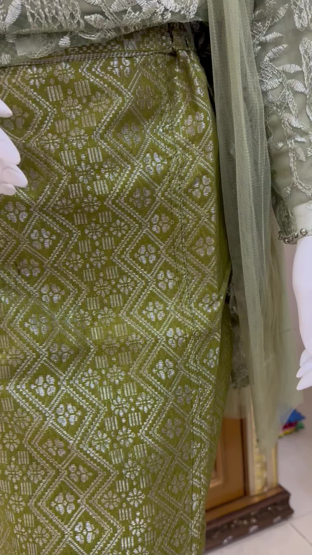 ROK Songket Jadi model span, Bordir Bahan Songket , baju wanita- Cewek