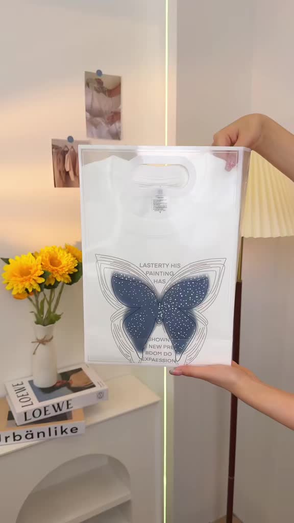 PINYUN STORE P396 T-shirt Cotton Oversize Pria Model Regular Unisex Butterfly Print Kaos Katun Lengan Pendek Wanita Korean Style Kaos Atasan Cewek Polos Printing Baju Tee Distro Motif