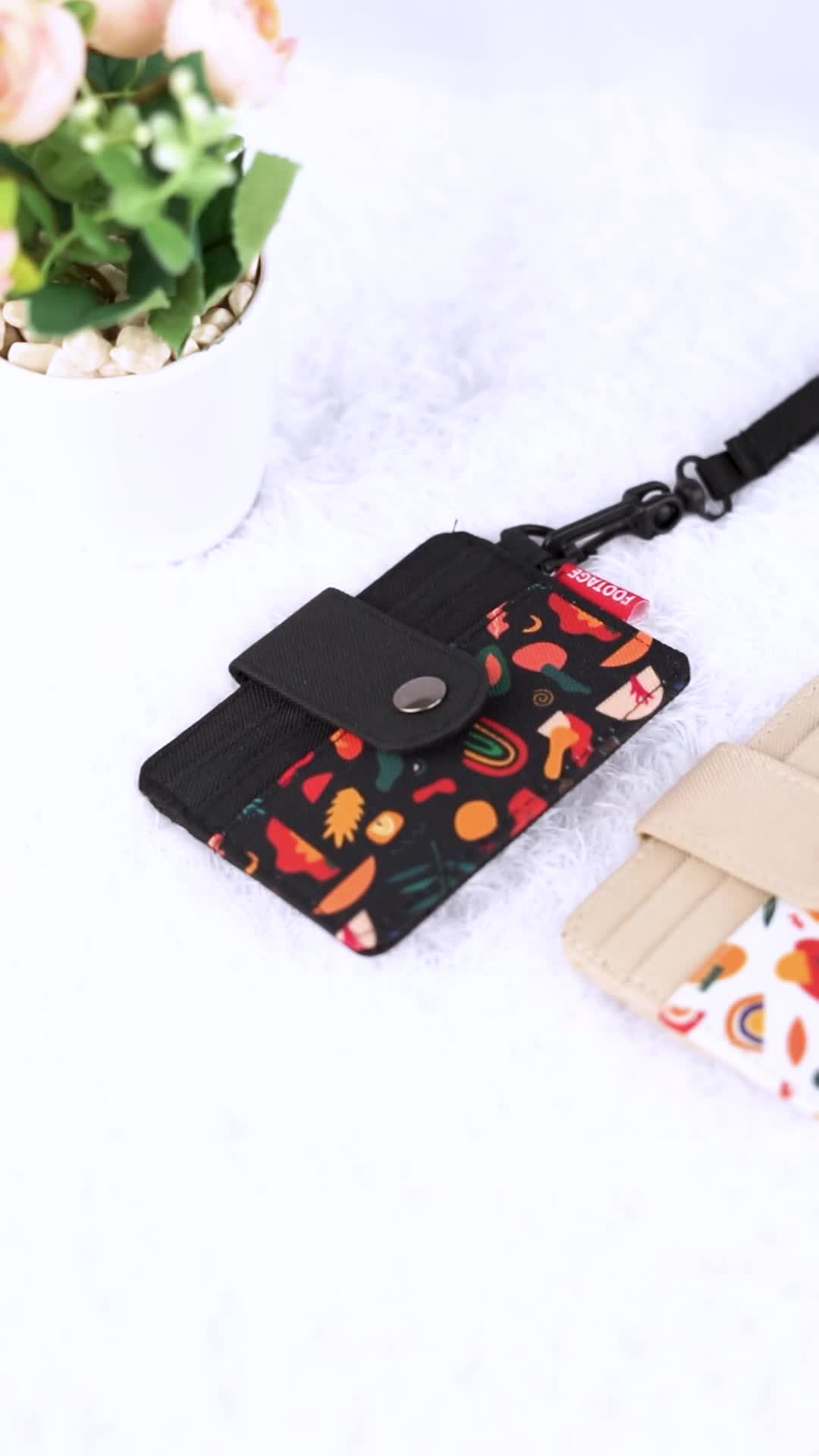 Card Holder Kalung Gantung Dompet Kartu Tipis dan Uang Pria Wanita Simple Hanging Wallet