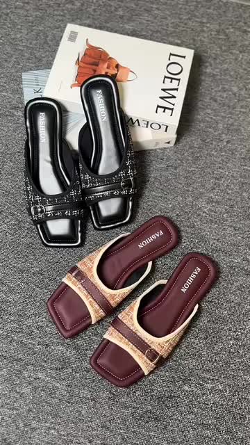 Sandal Wanita Terbaru Kekinian 2025  Empuk Gaya Korean Style Yang lagi viral Sendal Slop Rajut