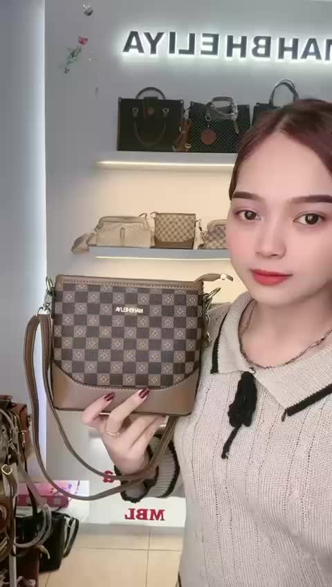 MAHBHELI.YA Tas Selempang Wanita Model Mewah MBL M6 Hitam Kulit PU Anti Air & Goresan Multifungsi Ringan & Tahan Lama