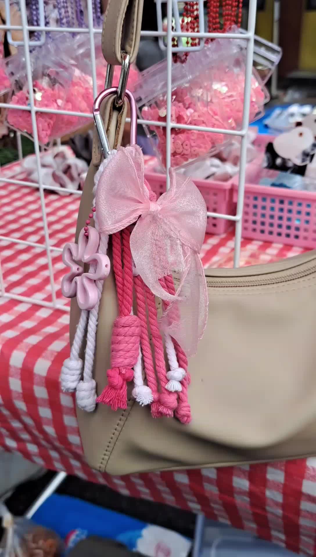 Bag charm macrame pita/ gantungan macrame pita/ gantungan pita cantik aestetic