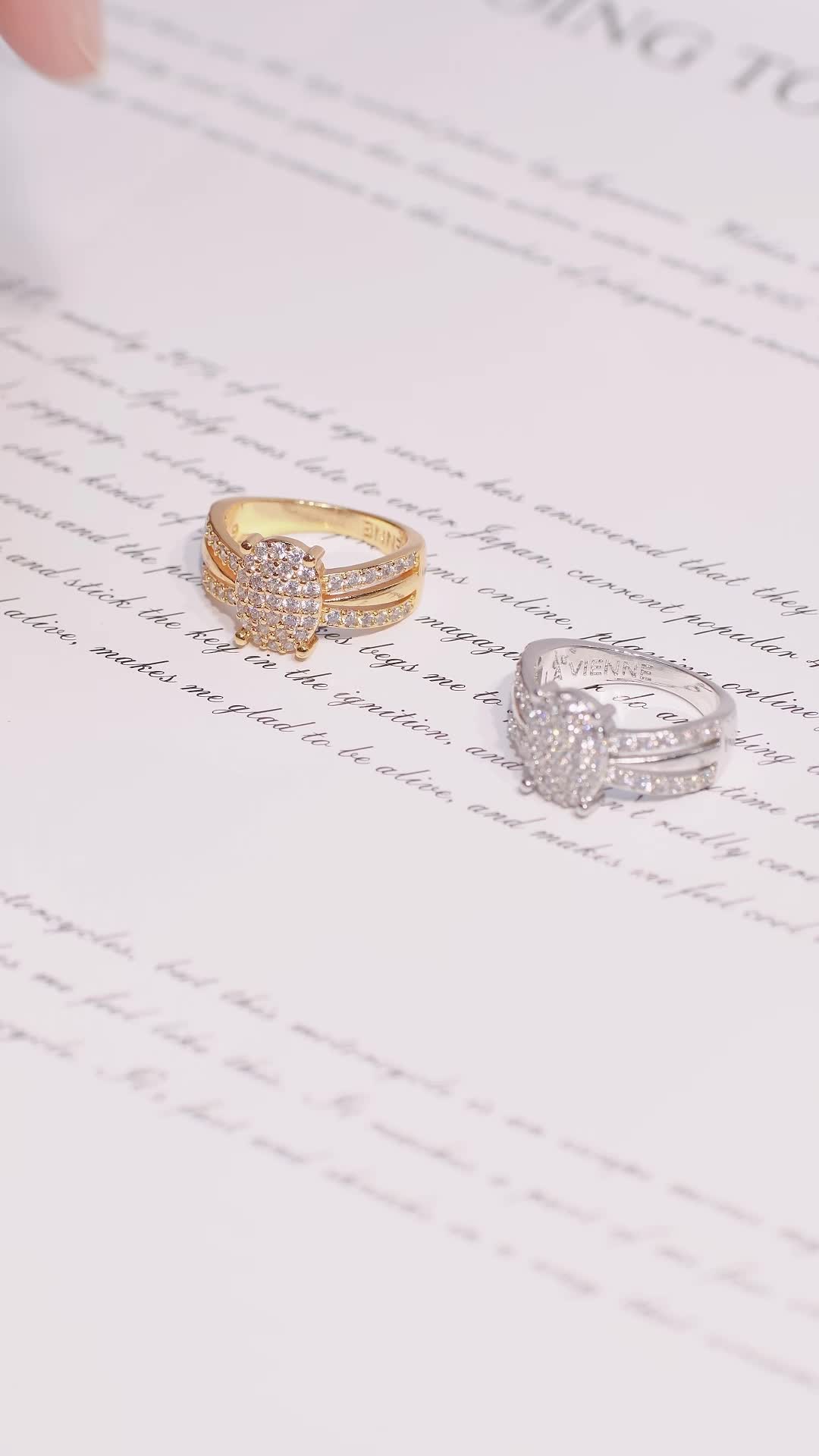 [ Beli 2 Produk Apapun Gratis 1 ] La Vienne - Abella - Cincin Titanium Wanita Anti Karat Aesthetic - Perhiasan Elegan Cantik Mewah Simple Rings