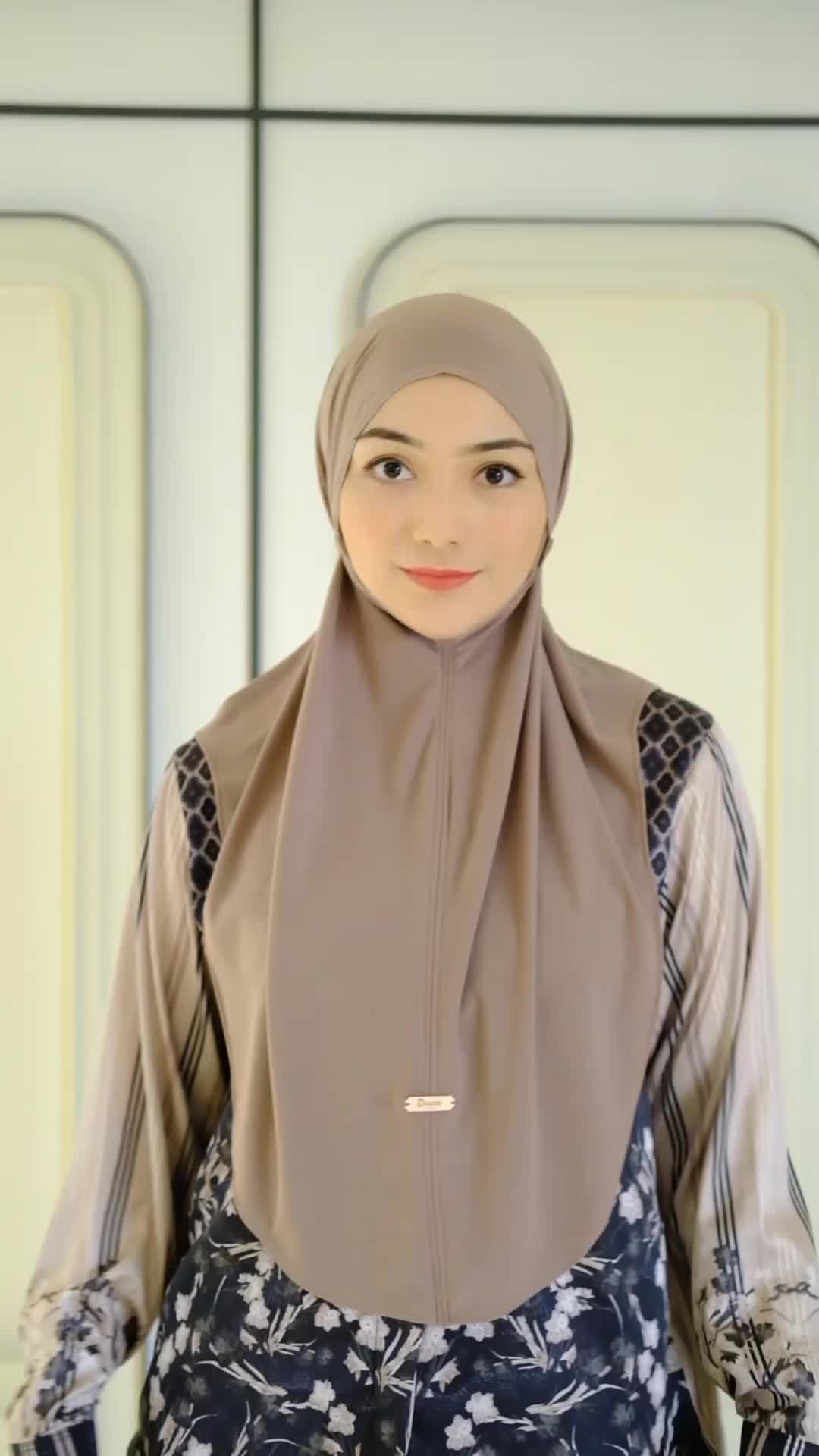 DAUNNI HIJAB Paket Hemat isi 3 Bergo Danira | Jersey Azhana | Kerudung Bergo | Isi 3 | Daunni Hijab Instan Muslim Nyaman Tebal Syari Pink Navy Khimar Soft Hitam Dewasa Empat Segi