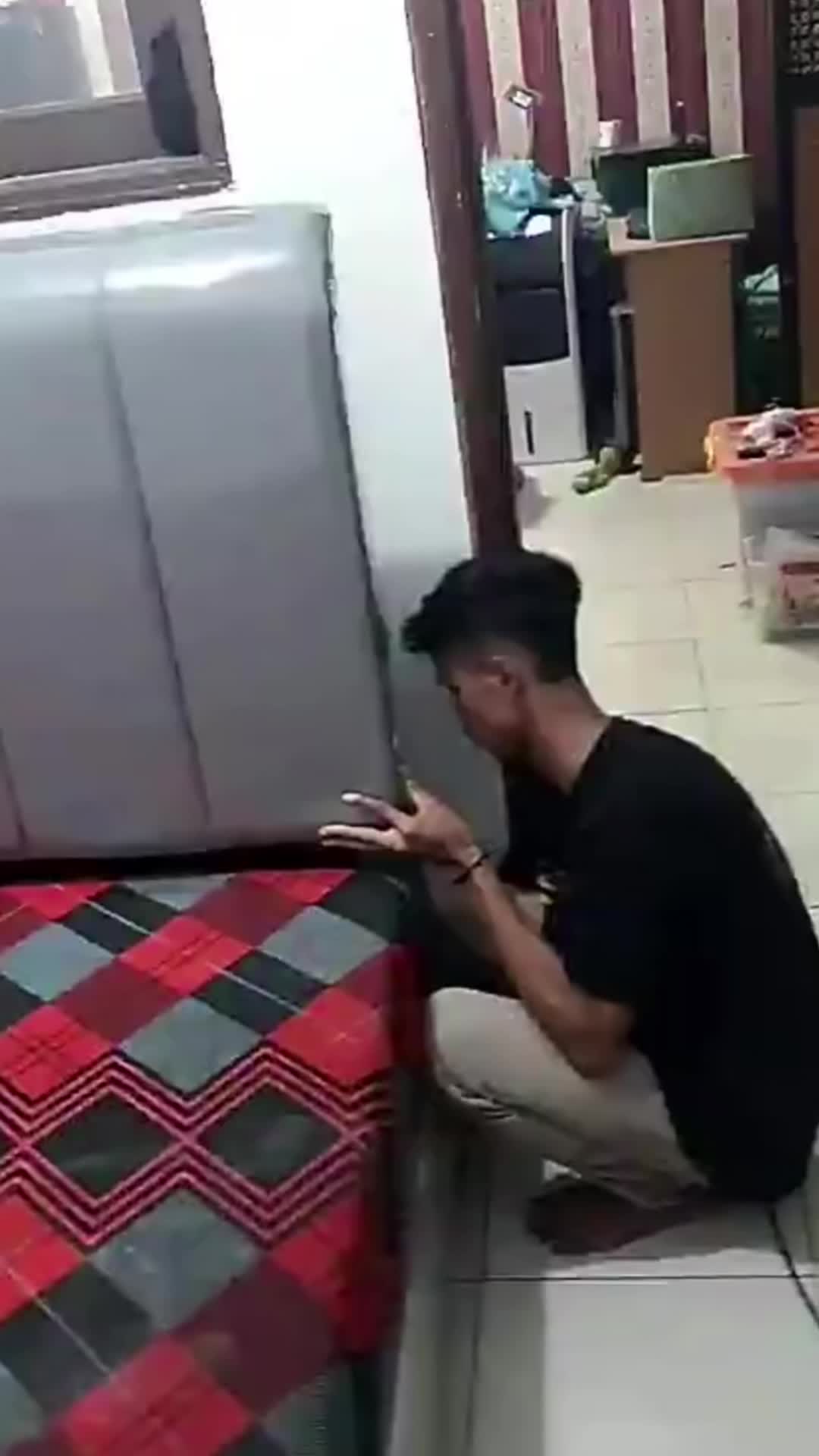 Dipan Ranjang Kasur Sandaran Type Salur TANPA KASUR Temurah