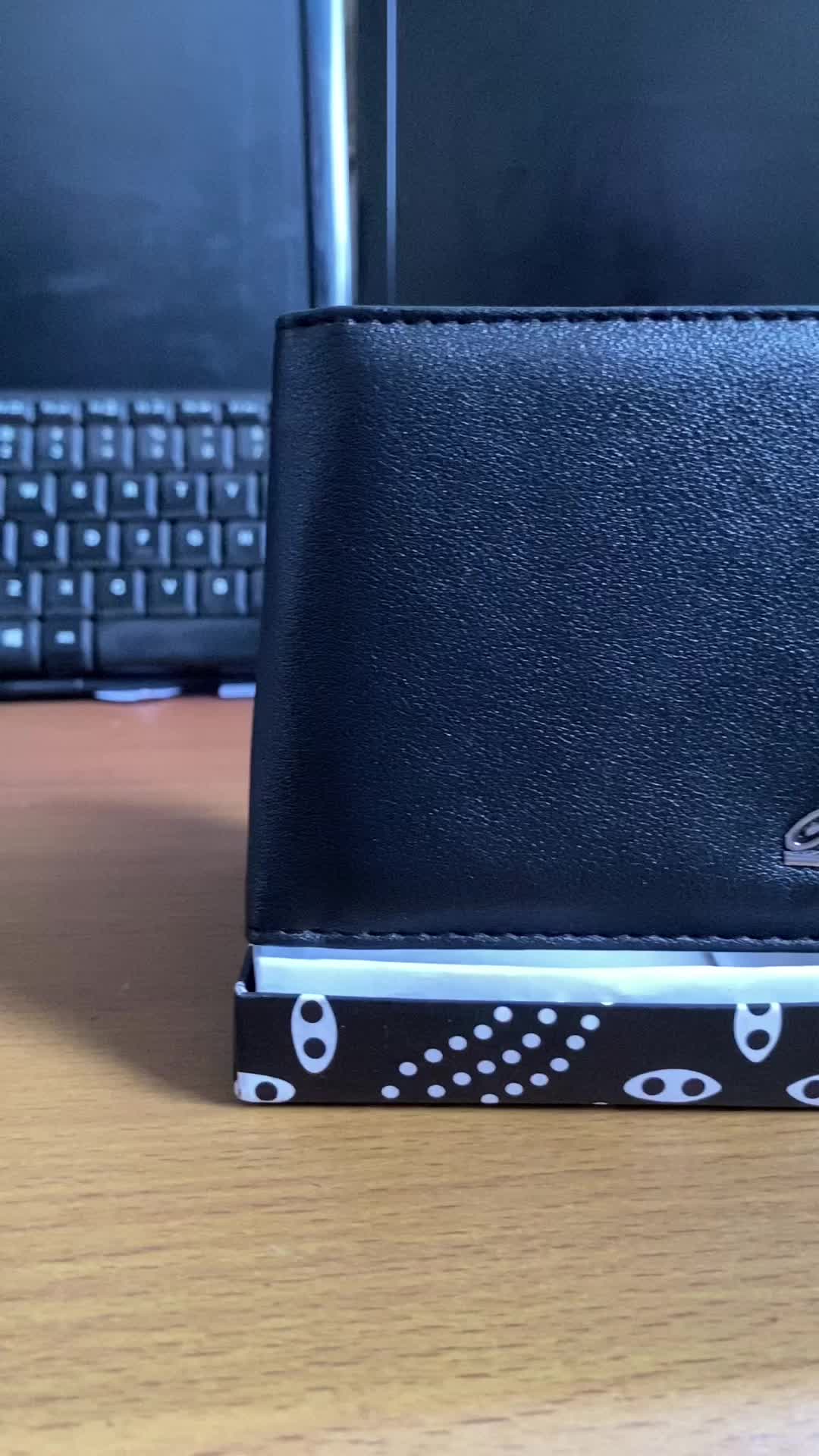 [JURAGAN TAS] DOMPET PRIA MEREK CLASSIC DOMPET KULIT SINTETIS DOMPET PENDEK  Kartu  DOMPET POLOS + BOX