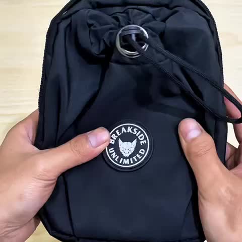 Breakside Slingbag Kangaroo - Black Selempang Pria