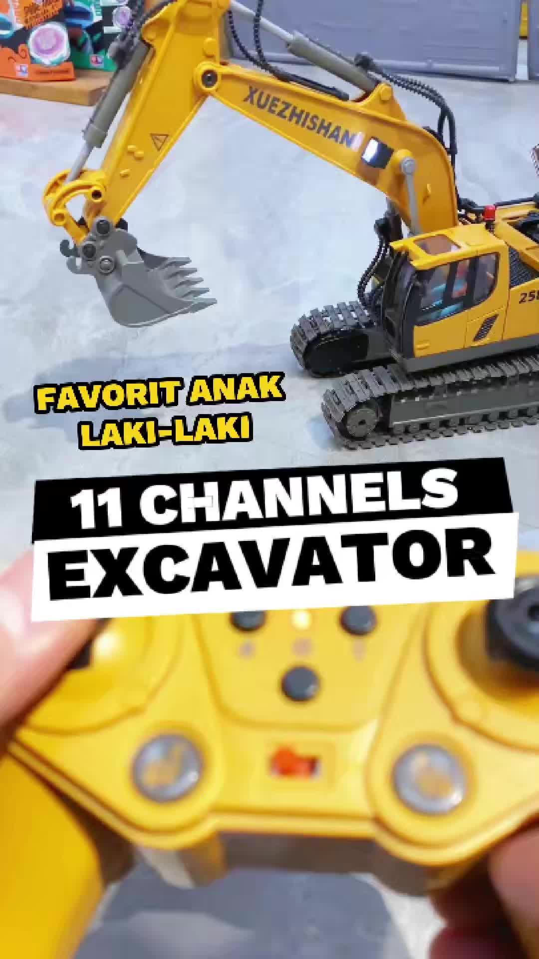 ToysBestMall Mainan Excavator RC 14 Saluran 2.4GHz dengan Lampu LED & Semprotan Air - ToyBest Mall Construction Vehicle Bertenaga Baterai, Plastik Kuat untuk Anak 6-12 Tahun