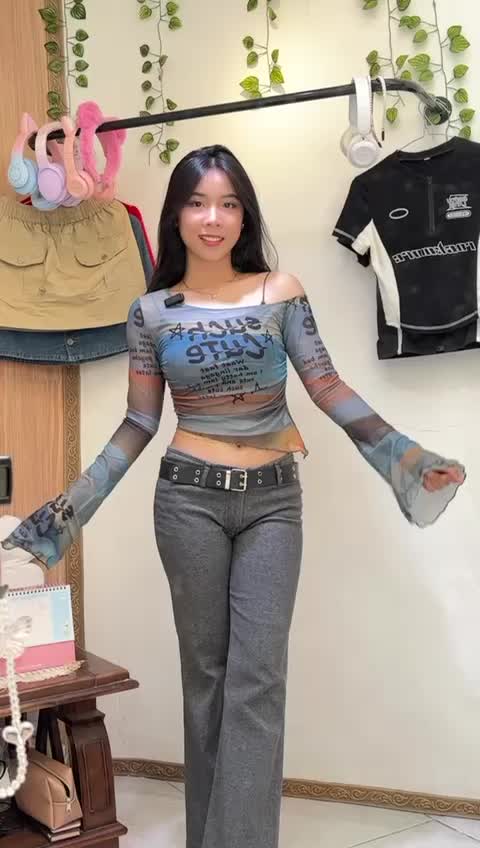 [HEYSOUL] Crop Top Asimetris Transparan One Shoulder Gaya Korea Y2K Atasan Cewek Kekinian Bahan Mesh Motif Tulisan Aesthetic Edgy Outfit OOTD Streetwear Korean Look Baju Wanita Muda Fashion Stylish Tampil Beda Buat Nongkrong atau Hangout Casual Basic Unik