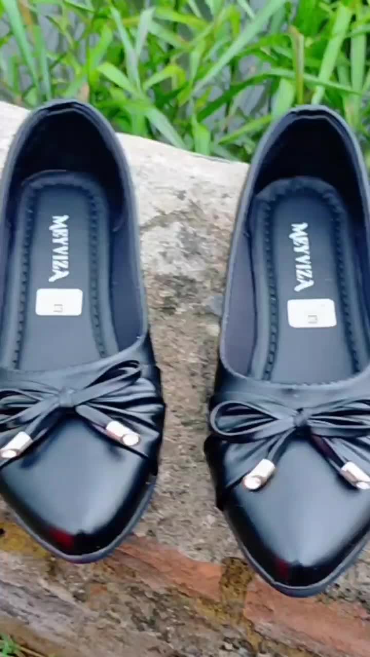 MEYVIZA Sepatu Flat shoes Wanita MV LYORA Hitam & Crem Variasi Pita Mutiara Anti Slip Nyaman Untuk Kerja