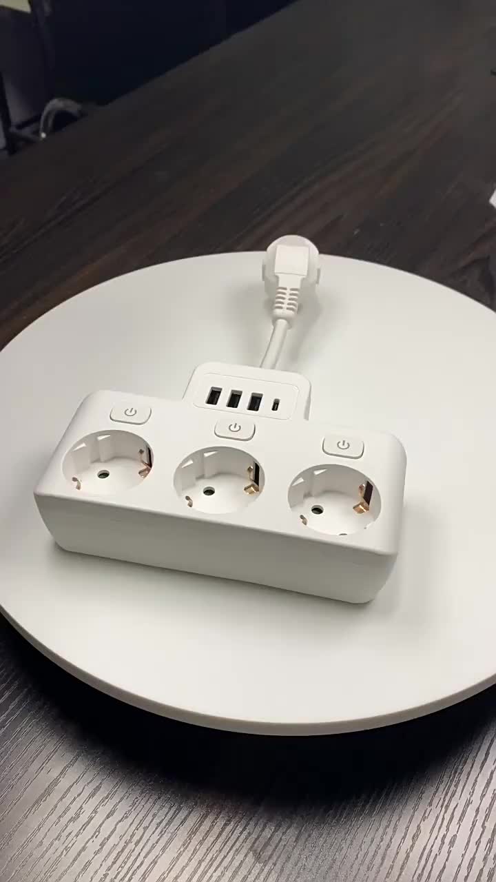 European Plug Adapter with USB Ports Travel Use Plug Adapter Type-C