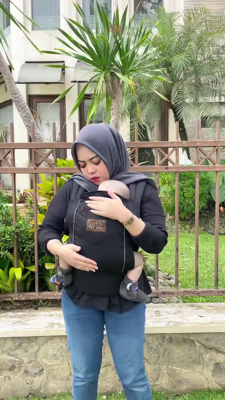 Cuddle Me Lite Carrier Gendongan Bayi Ergonomis SSC M Shape Praktis Instan CuddleMe Motif Solid Aman