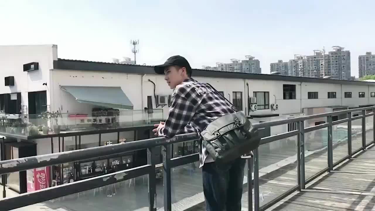 SmallAnt Fashion Pria Tas Selempang Nilon Multifungsi Bahu Tas Messenger Bisnis Slingbag
