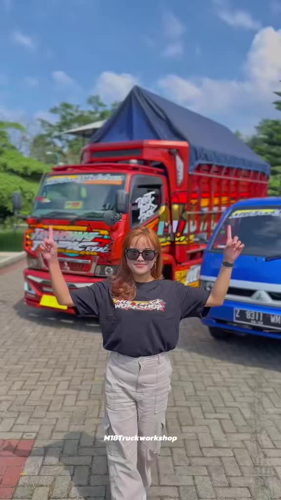 Kaos M18 truck workshop  Distro Oblong Combed Unisex
