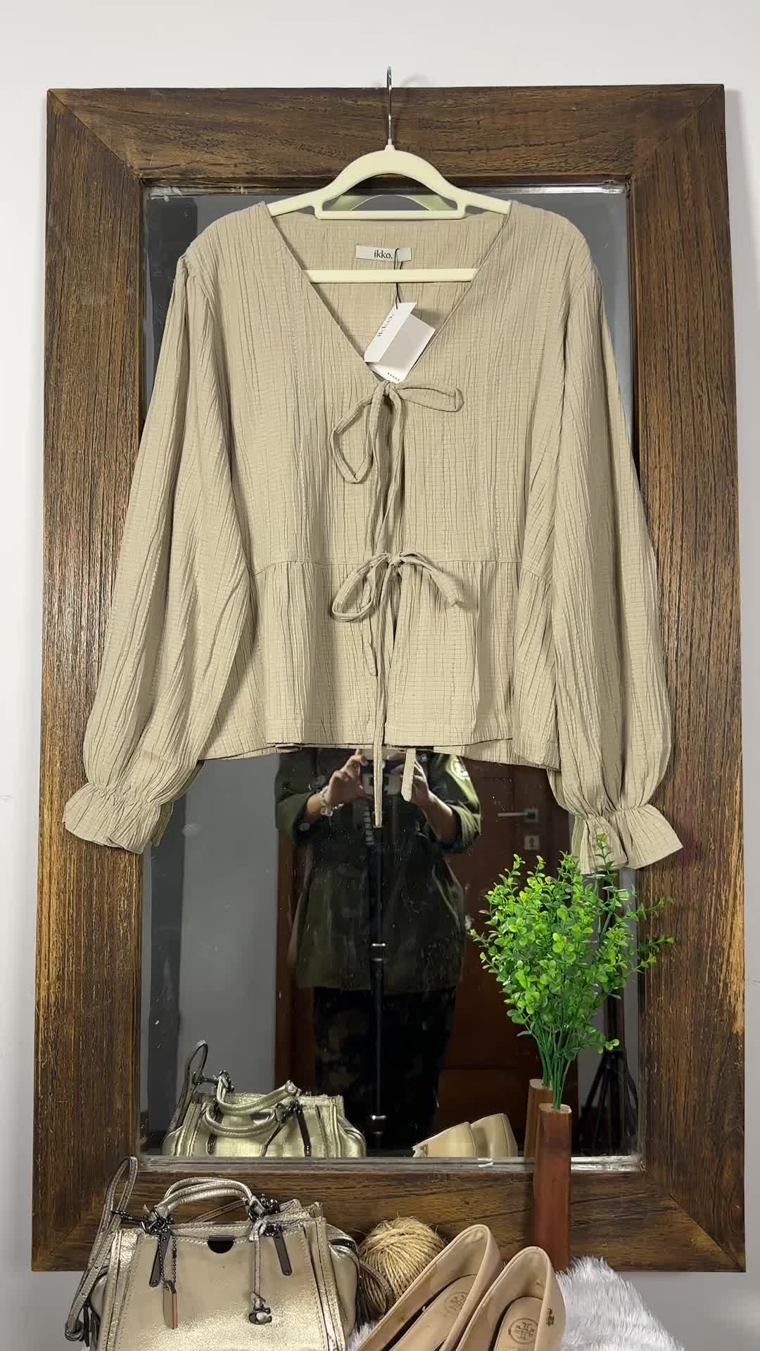 BY IKKO. Atasan Wanita Outer Crop Trim Pita  Casual