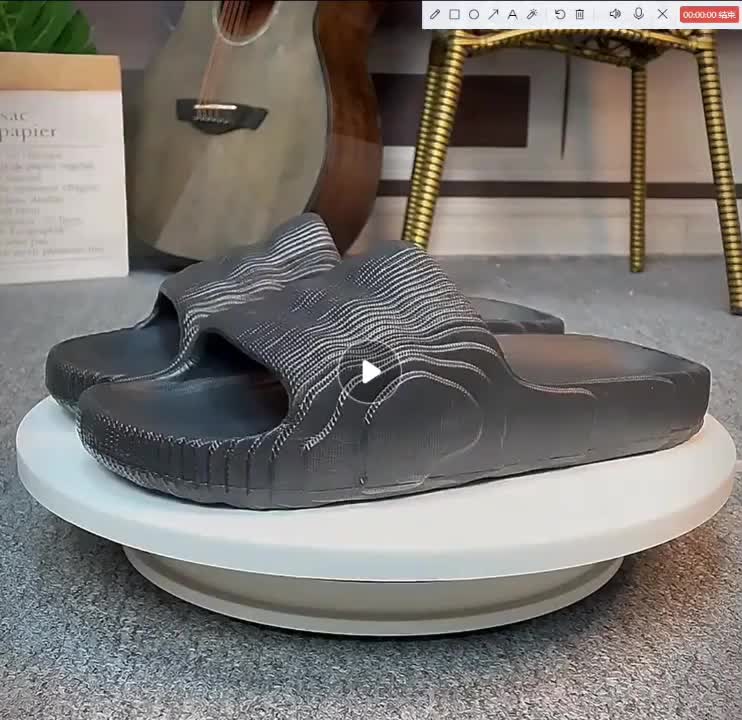 COD Sandal Pria Wanita Kekinian Empuk Sendal Laki Jelly Rumah Sepatu Sendal Slop Cowo