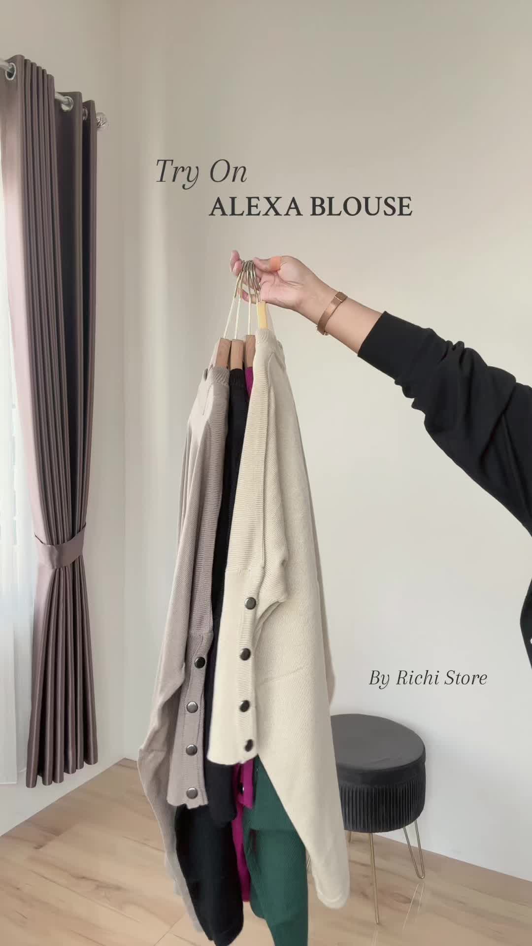 Alexa Blouse Rajut Atasan Wanita Turtleneck Lengan Kancing Panjang Oversize