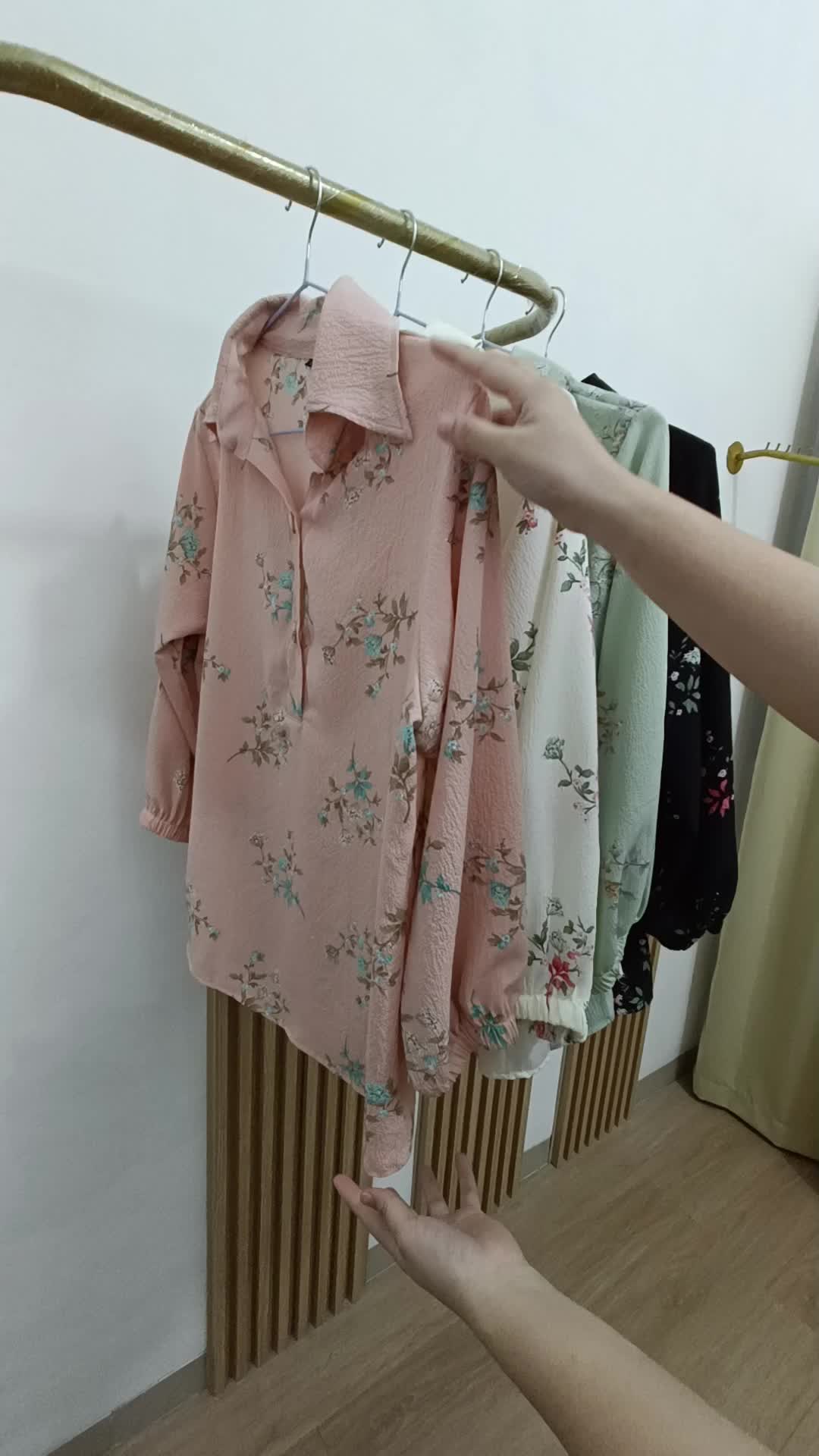 JJJ LYN - Blouse Shireen Atasan Wanita Motif Bunga Atasan Kasual Atasan Kerja