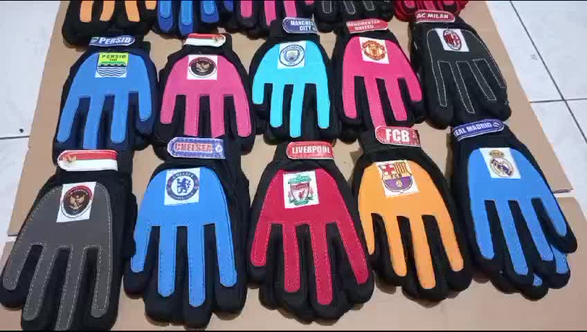 SARUNG TANGAN KIPER ANAK / SARUNG TANGAN BOLA ANAK 6-12 TAHUN