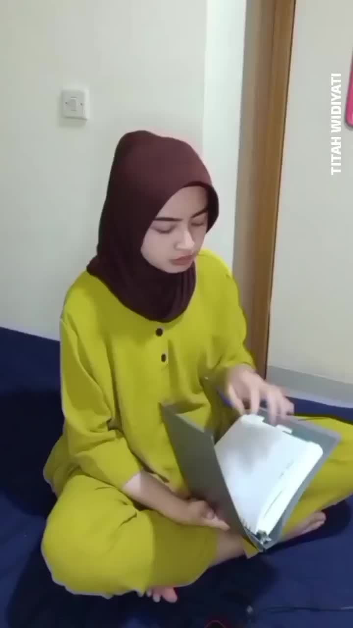 Setelan wanita viral crinkle airflow polos / one set crinkle wanita pilih warna RANDOM Lengan pendek Lengan panjang Cantik Santai Dewasa Celana Merah Variasi Nyaman Kancing Fashion